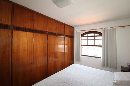 Casa à venda com 137m², 3 quartos e 2 vagasQuarto 3