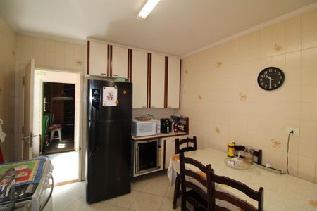 Casa à venda com 137m², 3 quartos e 2 vagasCozinha