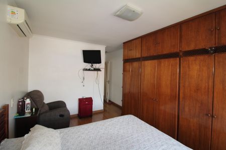 Casa à venda com 137m², 3 quartos e 2 vagasQuarto 3