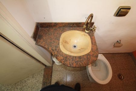 Casa à venda com 137m², 3 quartos e 2 vagasBanheiro 1