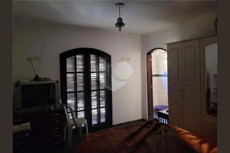 Casa à venda com 3 quartos, 220m² em Utinga, Santo André