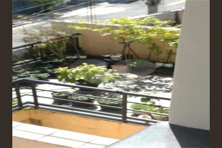 Casa à venda com 3 quartos, 220m² em Utinga, Santo André