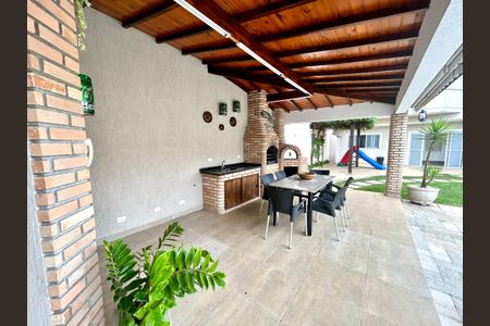 Casa à venda com 427m², 4 quartos e 5 vagas Casa à venda com 427m², 4 quartos e 5 vagasÁrea comum - Churrasqueira