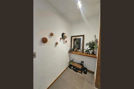 Casa à venda com 300m², 4 quartos e 2 vagas