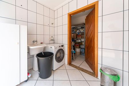 Casa à venda com 322m², 4 quartos e 4 vagasÁrea de Serviço