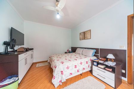 Casa à venda com 322m², 4 quartos e 4 vagasSuíte 3