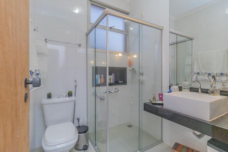 Apartamento à venda com 230m², 4 quartos e 4 vagasBanheiro Social