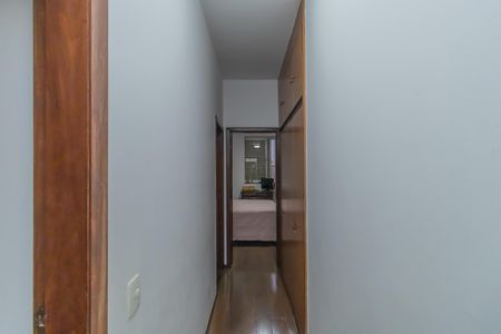 Apartamento à venda com 230m², 4 quartos e 4 vagasCorredor