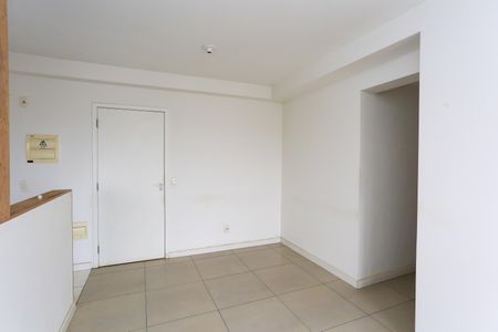 Sala de apartamento para alugar com 2 quartos, 50m² em Jardim Ana Maria, São Paulo