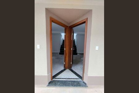 Casa à venda com 2 quartos, 89m² em Jardim Ubirajara, São Paulo