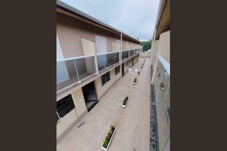 Casa à venda com 70m², 2 quartos e 1 vaga