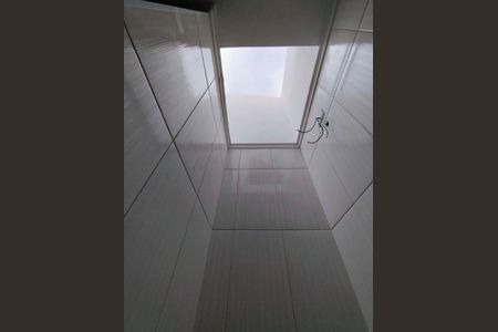 Casa à venda com 68m², 2 quartos e 1 vaga