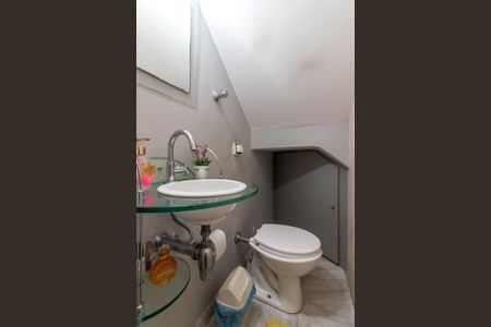 Casa à venda com 98m², 3 quartos e 2 vagas Casa à venda com 98m², 3 quartos e 2 vagasLavabo