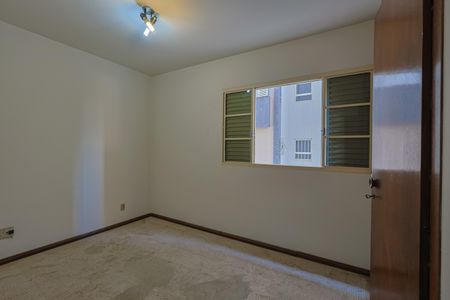 Apartamento à venda com 150m², 4 quartos e 2 vagas Apartamento à venda com 150m², 4 quartos e 2 vagasQuarto 2