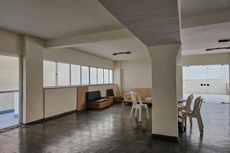 Apartamento à venda com 150m², 4 quartos e 2 vagas Apartamento à venda com 150m², 4 quartos e 2 vagasÁrea comum - Salão de festas