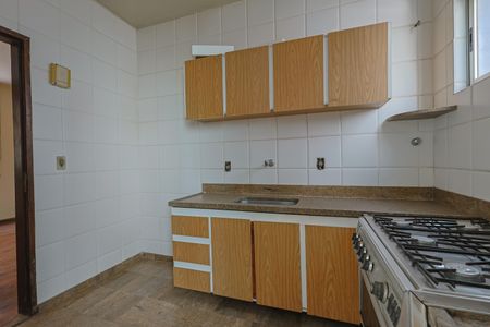 Apartamento à venda com 150m², 4 quartos e 2 vagas Apartamento à venda com 150m², 4 quartos e 2 vagasCozinha
