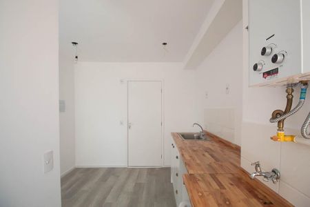 Apartamento para alugar com 30m², 2 quartos e sem vaga Apartamento para alugar com 30m², 2 quartos e sem vagaCozinha e Área de Serviço