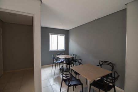 Apartamento para alugar com 30m², 2 quartos e sem vaga Apartamento para alugar com 30m², 2 quartos e sem vagaÁrea comum - Salão de festas