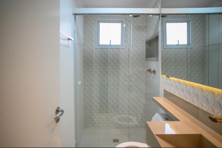 Apartamento à venda com 69m², 2 quartos e 2 vagasBanheiro da Suíte