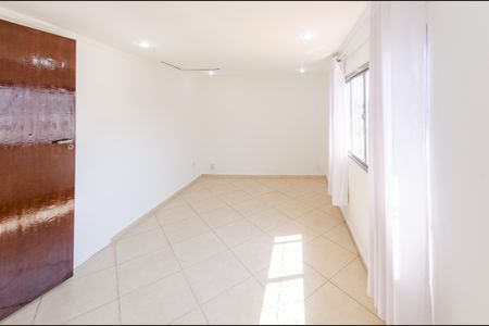 Quarto 1 de casa para alugar com 3 quartos, 90m² em Alto dos Pinheiros, Belo Horizonte