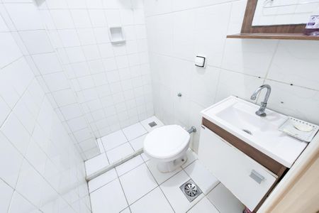 Banheiro de apartamento para alugar com 1 quarto, 25m² em Centro, Rio de Janeiro