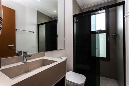 Apartamento para alugar com 337m², 4 quartos e 5 vagasBanheiro da Suíte 2