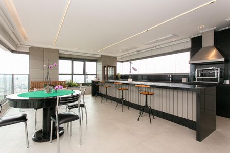 Apartamento para alugar com 337m², 4 quartos e 5 vagasVaranda da Sala