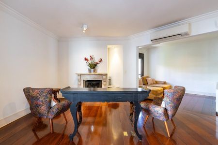 Foto 03 de apartamento à venda com 3 quartos, 163m² em Vila Suzana, São Paulo