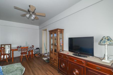 Sala de apartamento à venda com 3 quartos, 84m² em São João, Porto Alegre