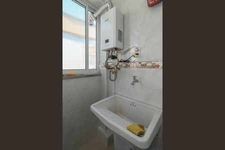 Apartamento à venda com 84m², 3 quartos e 1 vagaÁrea de Serviço