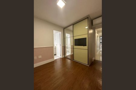 Apartamento à venda com 156m², 3 quartos e 2 vagas