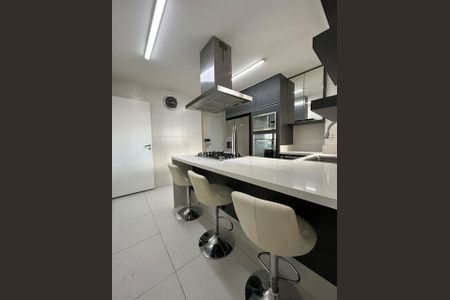 Apartamento à venda com 156m², 3 quartos e 2 vagas