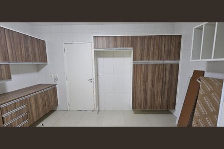 Apartamento à venda com 202m², 3 quartos e 3 vagas