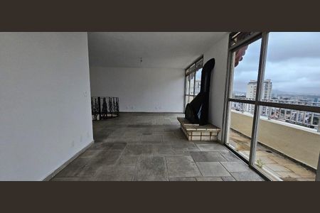 Apartamento à venda com 3 quartos, 202m² em Vila Romana, São Paulo