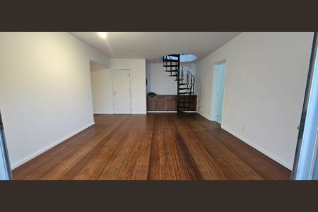 Apartamento à venda com 202m², 3 quartos e 3 vagas