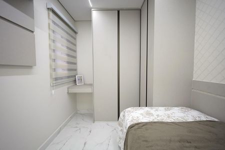 Apartamento à venda com 140m², 3 quartos e 2 vagasQuarto 2