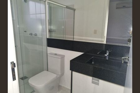 Casa à venda com 540m², 6 quartos e 3 vagasBanheiro