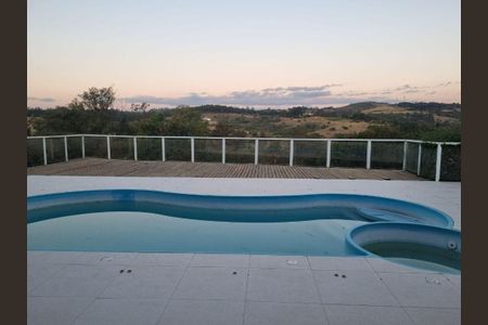 Casa à venda com 540m², 6 quartos e 3 vagasVista