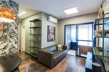 Sala de apartamento à venda com 2 quartos, 62m² em Continental, Osasco