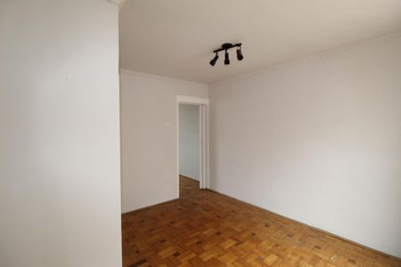 Sala de apartamento para alugar com 1 quarto, 45m² em São Geraldo, Porto Alegre