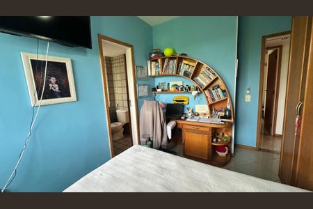 Apartamento à venda com 136m², 4 quartos e 2 vagas Apartamento à venda com 136m², 4 quartos e 2 vagasSemi suíte 1