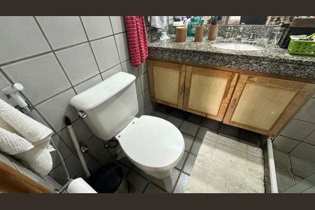 Apartamento à venda com 136m², 4 quartos e 2 vagas Apartamento à venda com 136m², 4 quartos e 2 vagasBanheiro Suíte 3