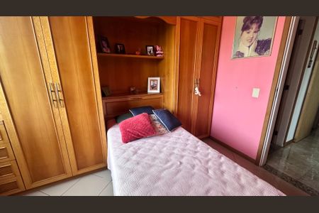 Apartamento à venda com 136m², 4 quartos e 2 vagas Apartamento à venda com 136m², 4 quartos e 2 vagasSemi suíte 2