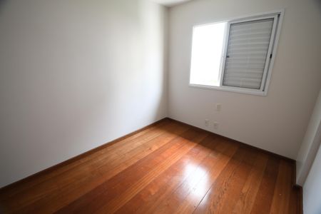 Apartamento à venda com 186m², 3 quartos e 2 vagasSuíte 1