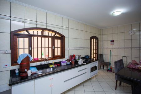 Casa à venda com 176m², 3 quartos e 2 vagasCozinha