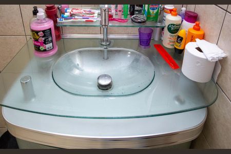 Casa à venda com 176m², 3 quartos e 2 vagasBanheiro 1