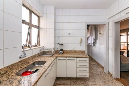 Apartamento à venda com 110m², 3 quartos e 3 vagas Apartamento à venda com 110m², 3 quartos e 3 vagasCozinha