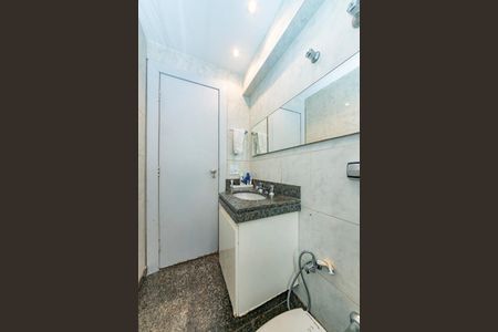 Apartamento à venda com 110m², 3 quartos e 3 vagas Apartamento à venda com 110m², 3 quartos e 3 vagasBanheiro Social