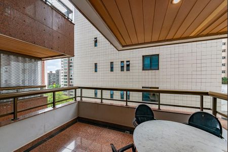 Apartamento à venda com 110m², 3 quartos e 3 vagas Apartamento à venda com 110m², 3 quartos e 3 vagasVaranda da Sala