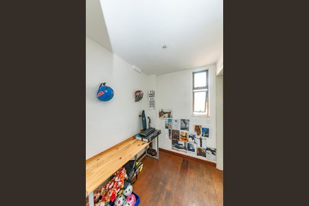 Apartamento à venda com 110m², 3 quartos e 3 vagas Apartamento à venda com 110m², 3 quartos e 3 vagasQuarto de Serviço